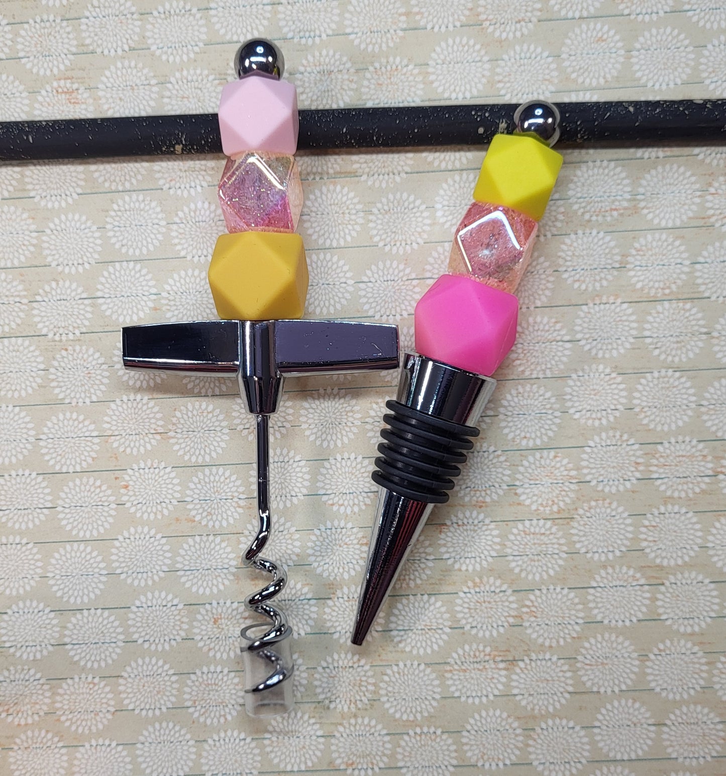 Corkscrew & Wine Stopper Set