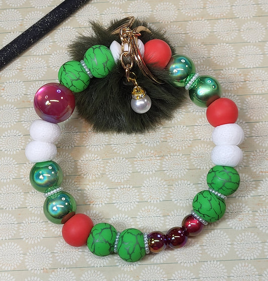 π Christmas Themed Beaded Wristlet Keychains β Handmade 304 Stainless Steel Wire Holiday Accessories