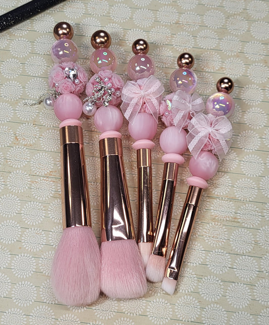5-Piece Beaded Makeup Brush Set | Aesthetic Makeup Brushes | Cute Beaded Beauty Tools for Glam, Travel & Everyday Makeup