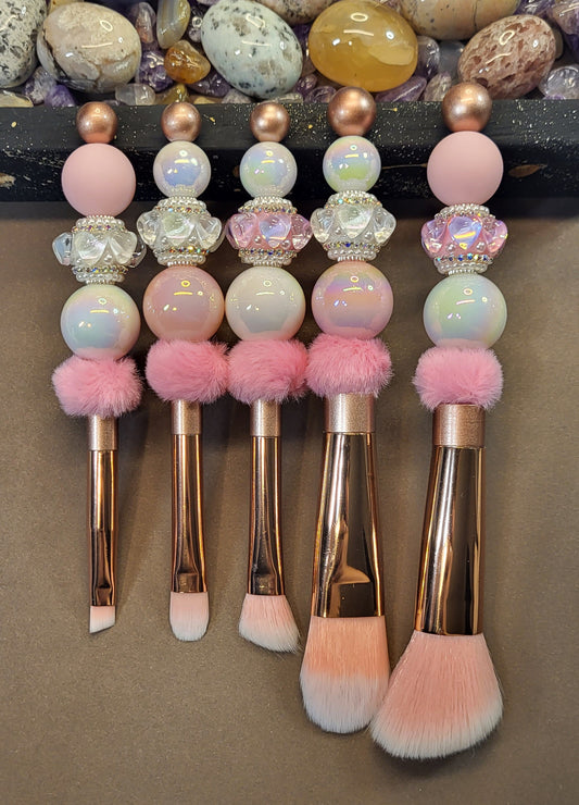 5-Piece Beaded Makeup Brush Set | Aesthetic Makeup Brushes | Cute Beaded Beauty Tools for Glam, Travel & Everyday Makeup