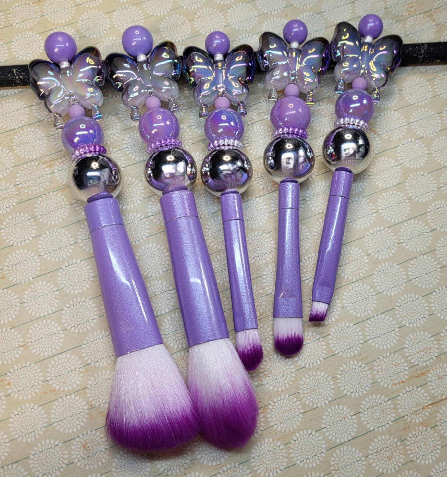 5-Piece Beaded Makeup Brush Set | Aesthetic Makeup Brushes | Cute Beaded Beauty Tools for Glam, Travel & Everyday Makeup
