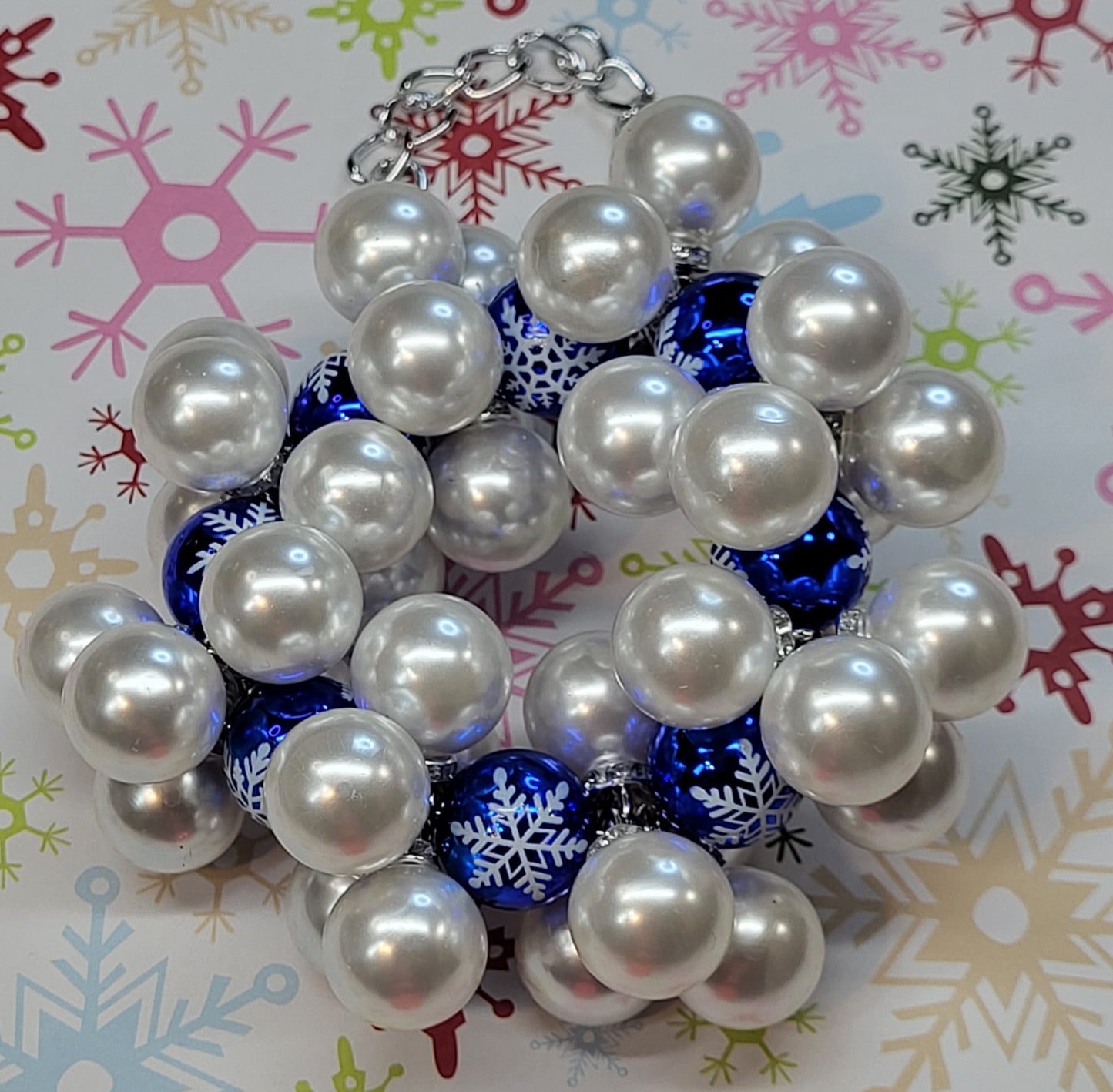🎄 Mini Handmade Beaded Christmas Ornaments – Small Pearl & Acrylic Holiday Decorations on Stainless Steel Wire