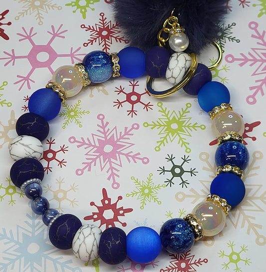 ❄️ Winter Themed 304 Stainless Steel Beaded Wristlet Keychains | Snowy Beaded Wristlet Accessories | Durable Handmade Winter Keychain