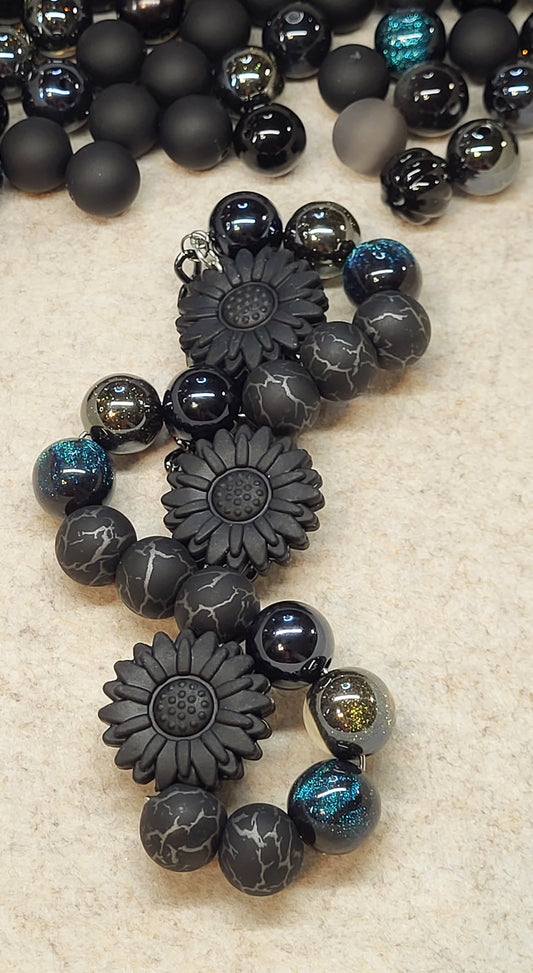 Infinity Charm – Multi-Use Beaded Keychain | 304 Stainless Steel Wire